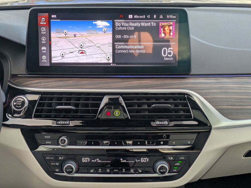 Used 2021 BMW 530i xDrive w/ Premium Package image 19