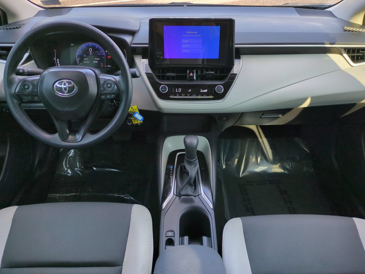 Used 2026 Toyota Corolla LE FWD image 14