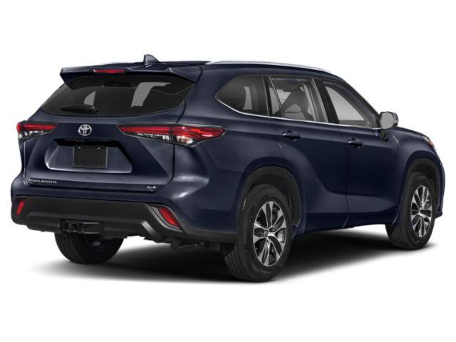 Used 2021 Toyota Highlander XLE AWD/4WD image 2