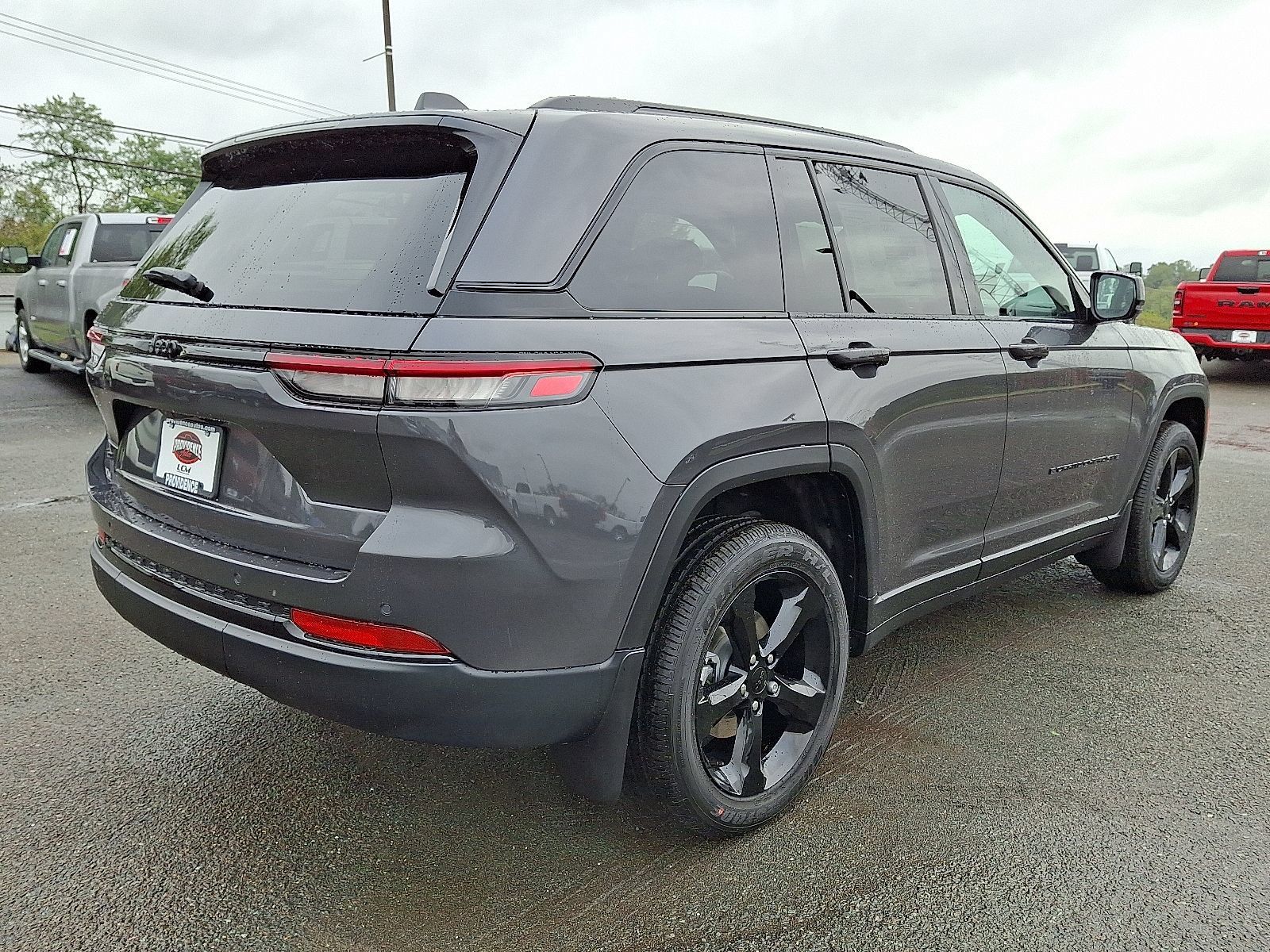 New 2025 Jeep Grand Cherokee Altitude AWD/4WD image 4