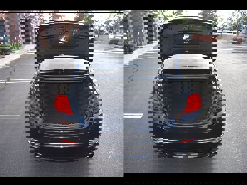 Used 2016 BMW 550i Sedan image 21