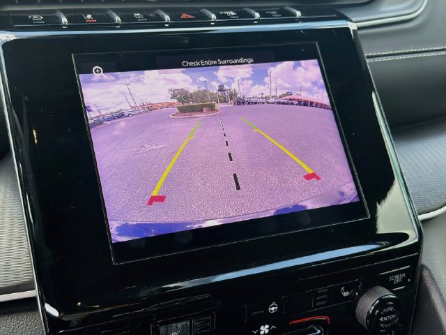 Used 2024 Jeep Grand Cherokee Altitude RWD image 14