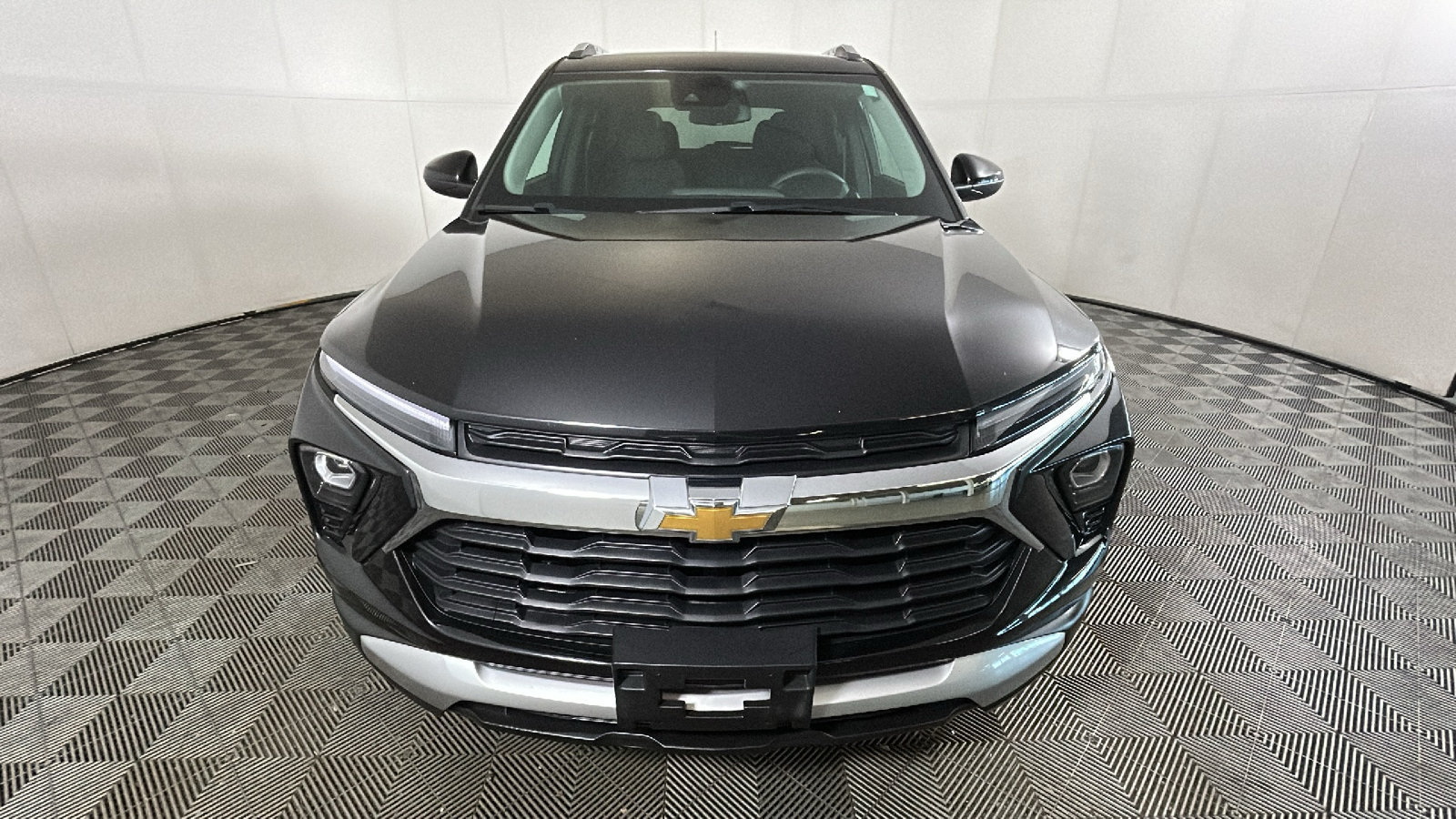 Used 2025 Chevrolet TrailBlazer LT AWD/4WD image 8