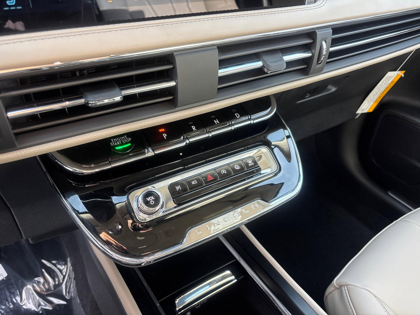 New 2026 Lincoln Corsair Premiere image 22