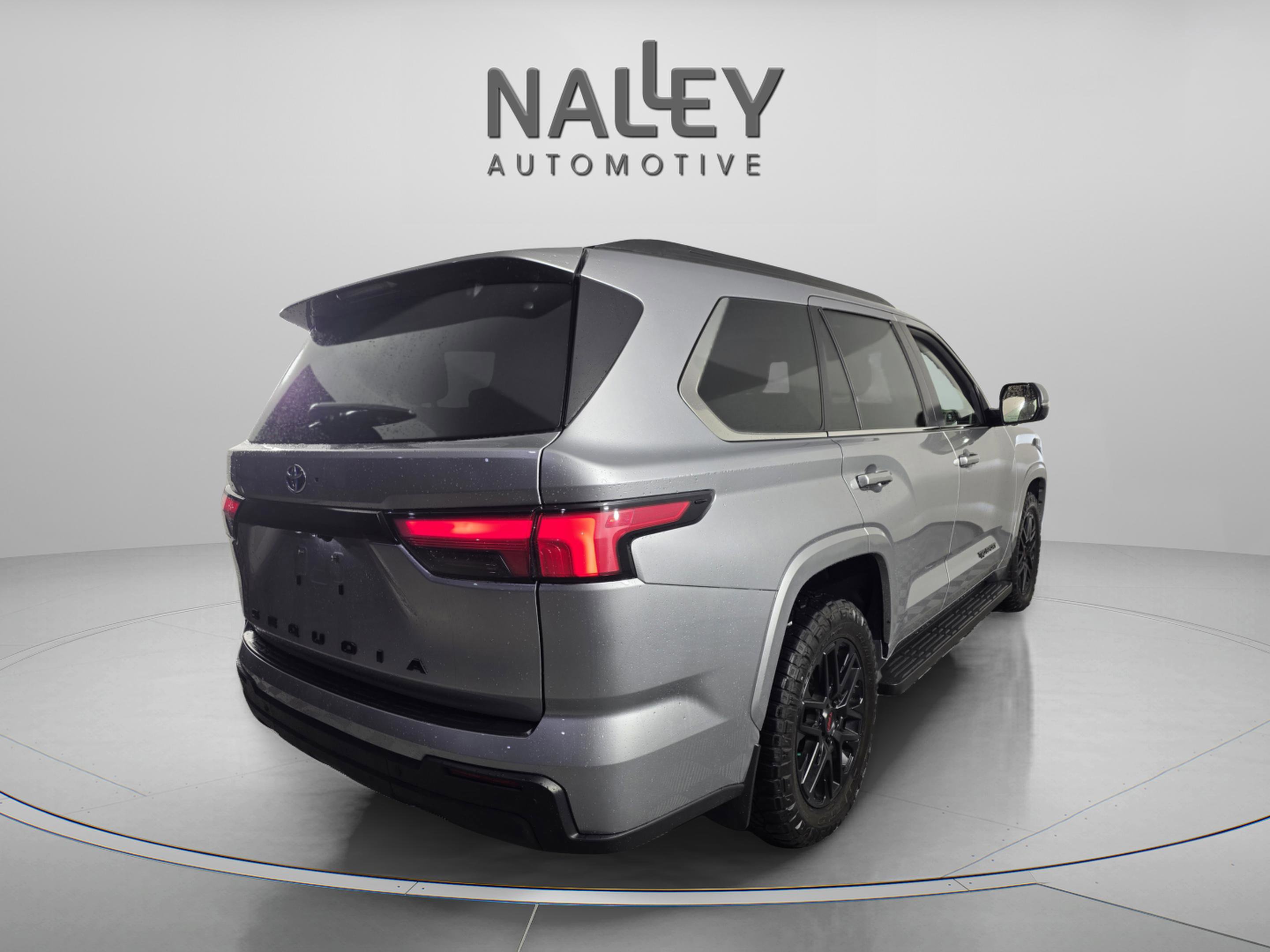 Used 2024 Toyota Sequoia SR5 image 5