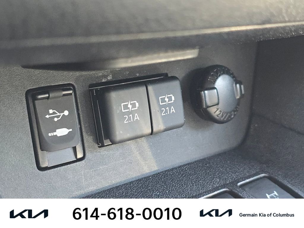 Used 2019 Toyota Highlander XLE image 31