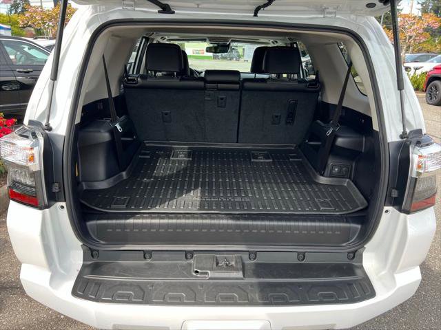 Certified 2024 Toyota 4Runner SR5 Premium w/ Moonroof Package AWD/4WD image 10