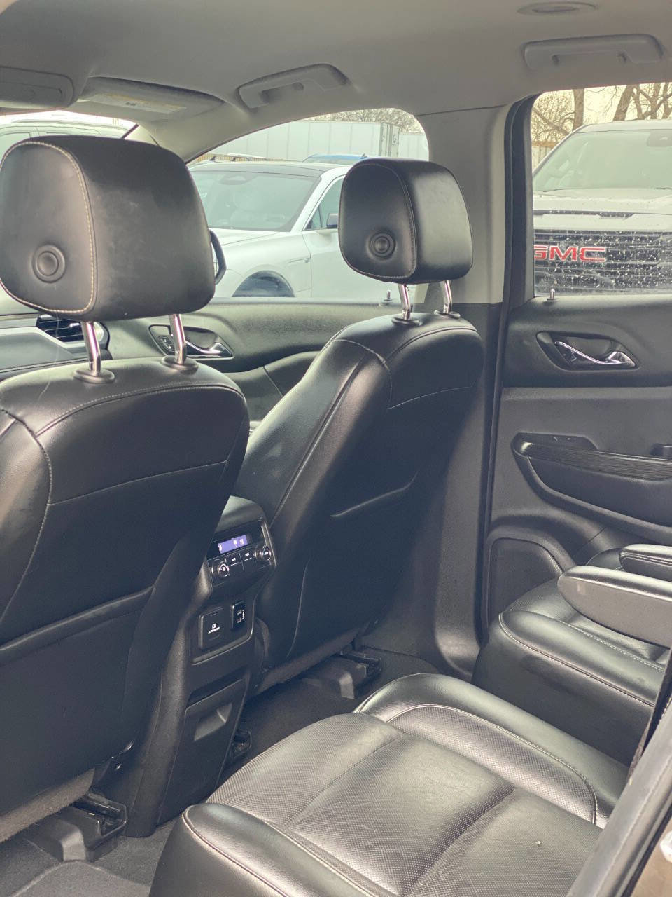 Used 2018 GMC Acadia SLT image 6