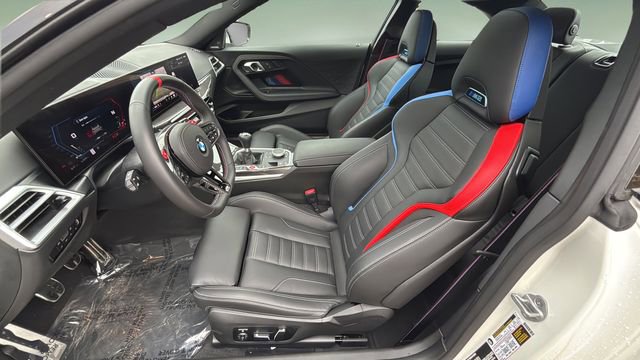 Used 2025 BMW M2 w/ Lighting Package image 17