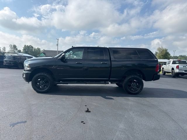 Used 2018 RAM 2500 SLT w/ Black Appearance Group AWD/4WD image 3