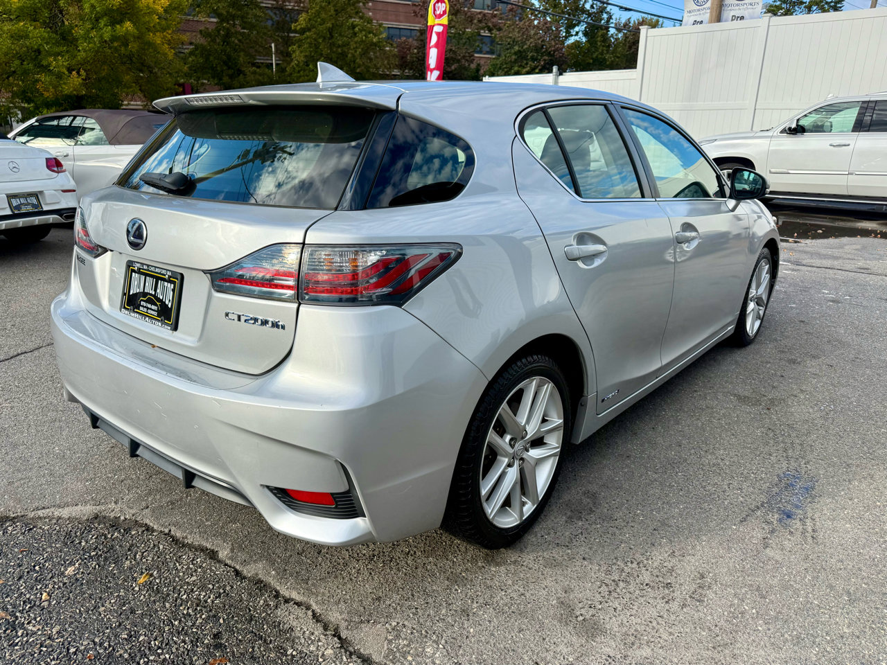 Used 2014 Lexus CT 200h image 5