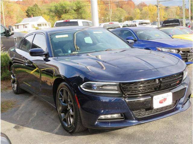 Used 2015 Dodge Charger SXT w/ Driver Confidence Group image 15