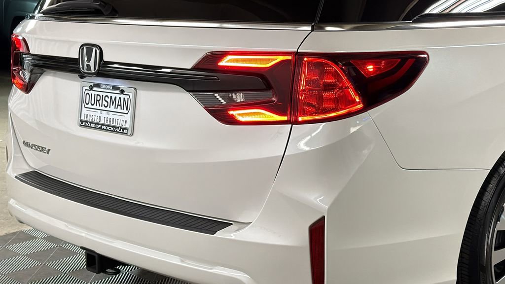Used 2025 Honda Odyssey EX-L image 9