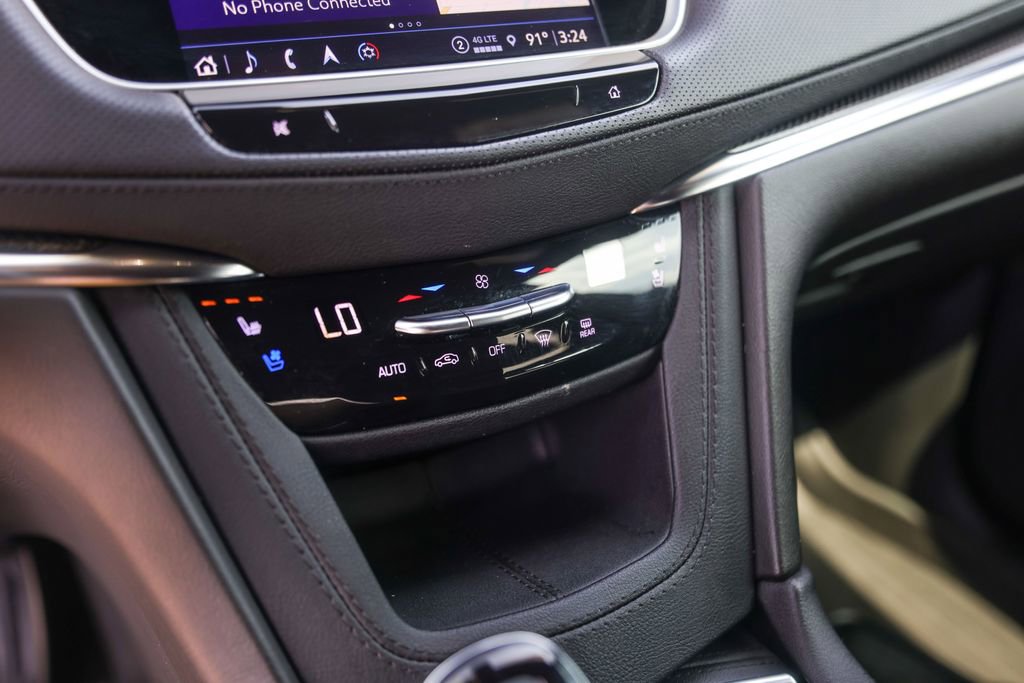 Certified 2024 Cadillac XT5 Sportv w/ Technology Package AWD/4WD image 19