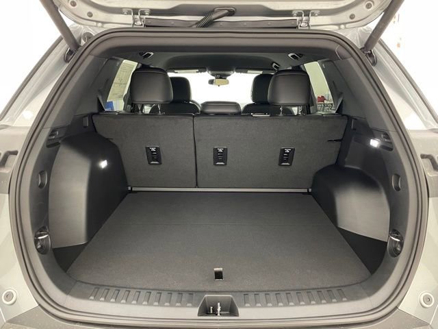 New 2026 Chevrolet Equinox ACTIV AWD/4WD image 14