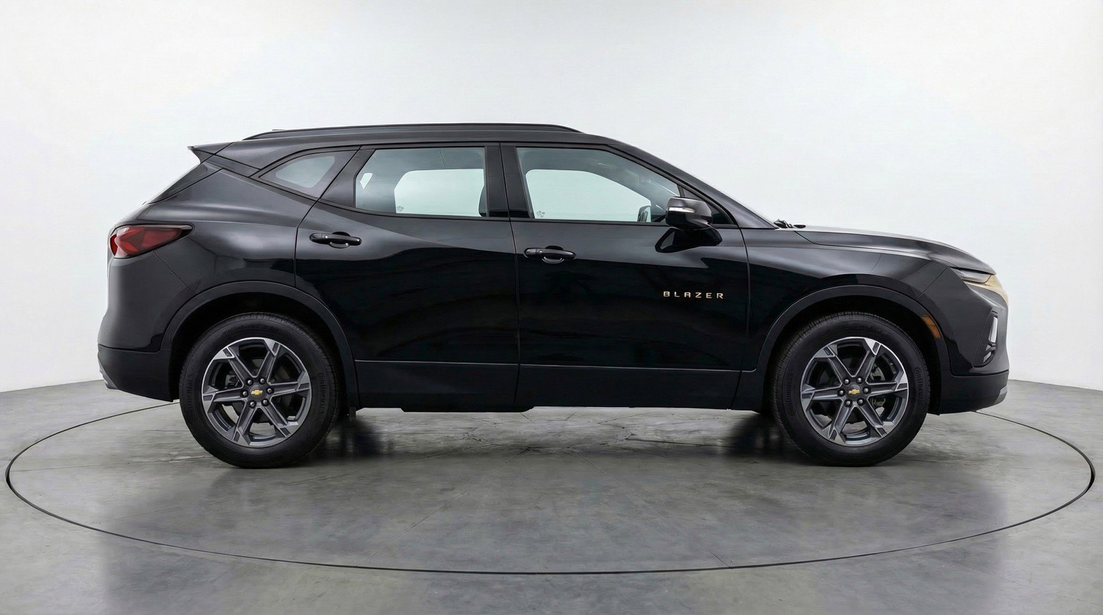 Used 2025 Chevrolet Blazer LT image 11