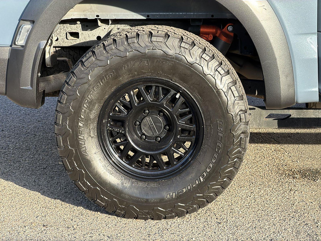 Used 2023 Ford F150 Raptor AWD/4WD image 26