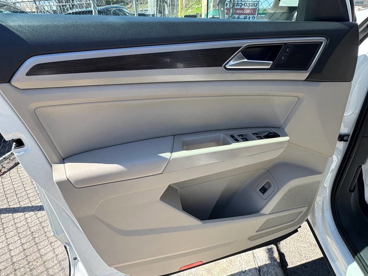 Used 2018 Volkswagen Atlas SE image 25