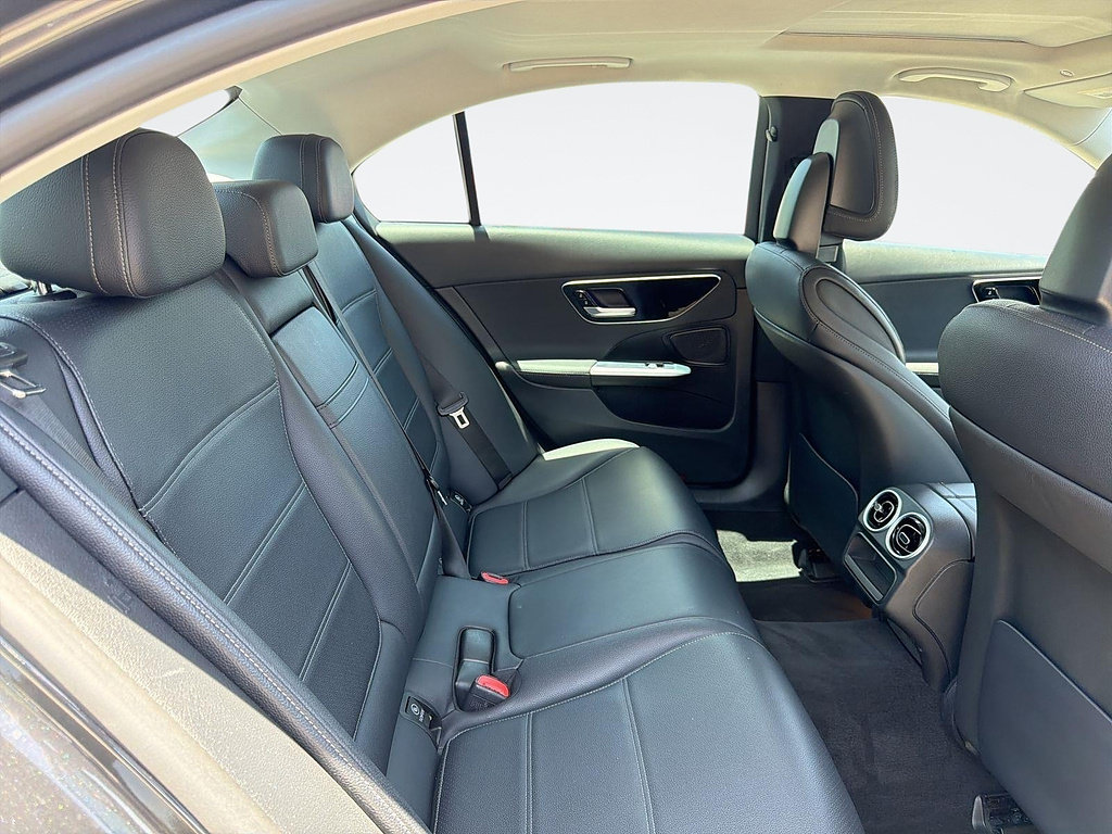 Used 2022 Mercedes-Benz C 300 Sedan image 29