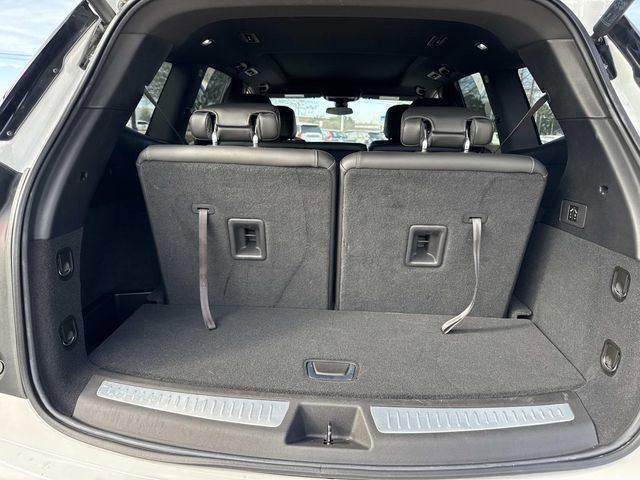 Used 2024 Cadillac XT6 Luxury image 11