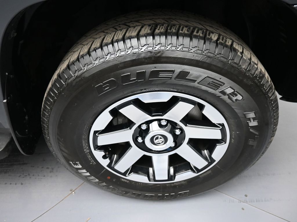 Certified 2024 Toyota 4Runner TRD Off-Road Premium w/ Off Road Premium Plus Package AWD/4WD image 13
