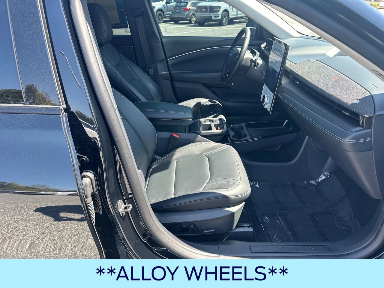 Certified 2025 Ford Mustang Mach-E Premium image 15