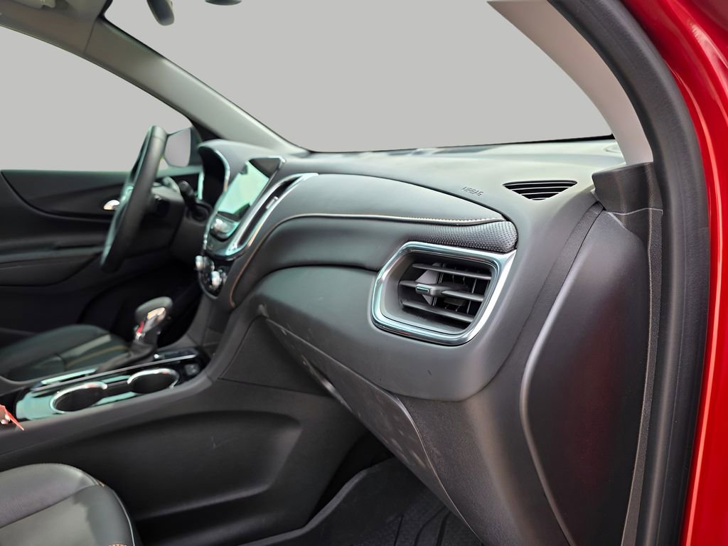Used 2023 Chevrolet Equinox Premier image 14