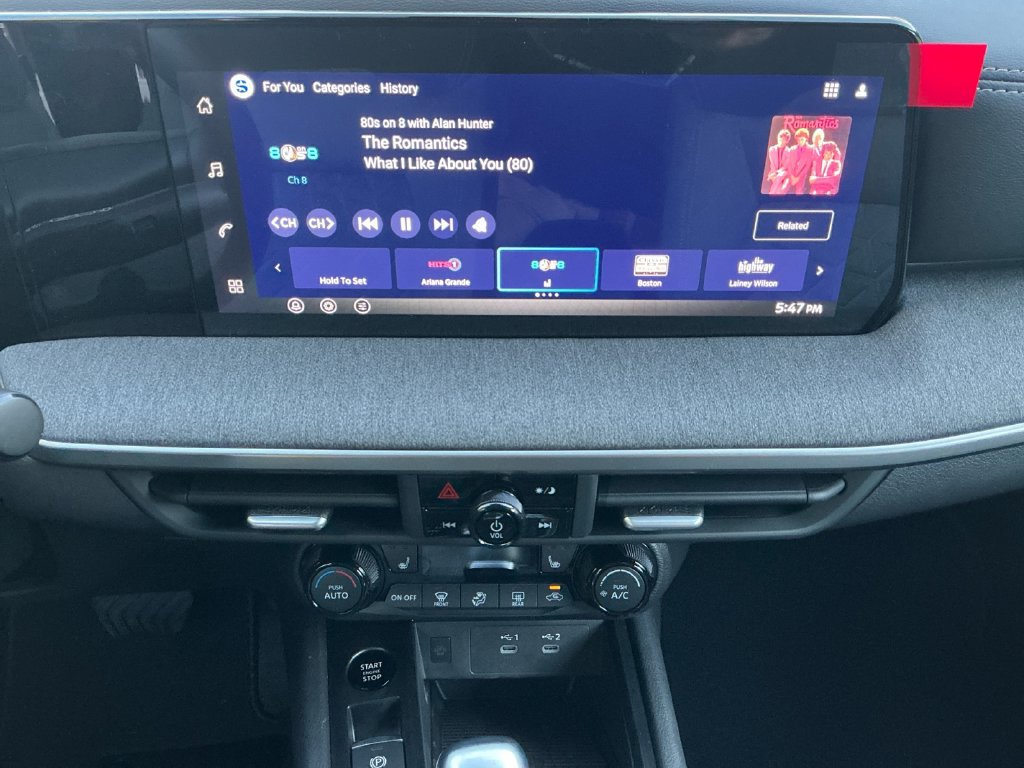 New 2027 Nissan Kicks SV AWD/4WD image 17
