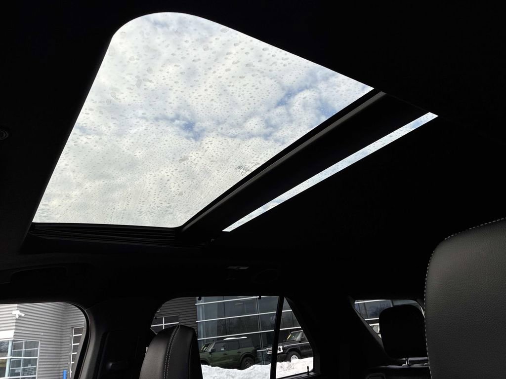 Used 2022 Ford Explorer ST w/ Equipment Group 401A image 26