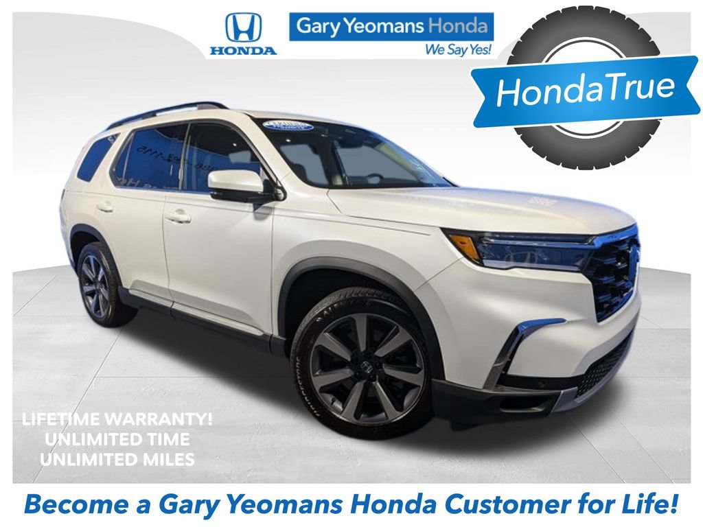 Certified 2024 Honda Pilot Touring image 1