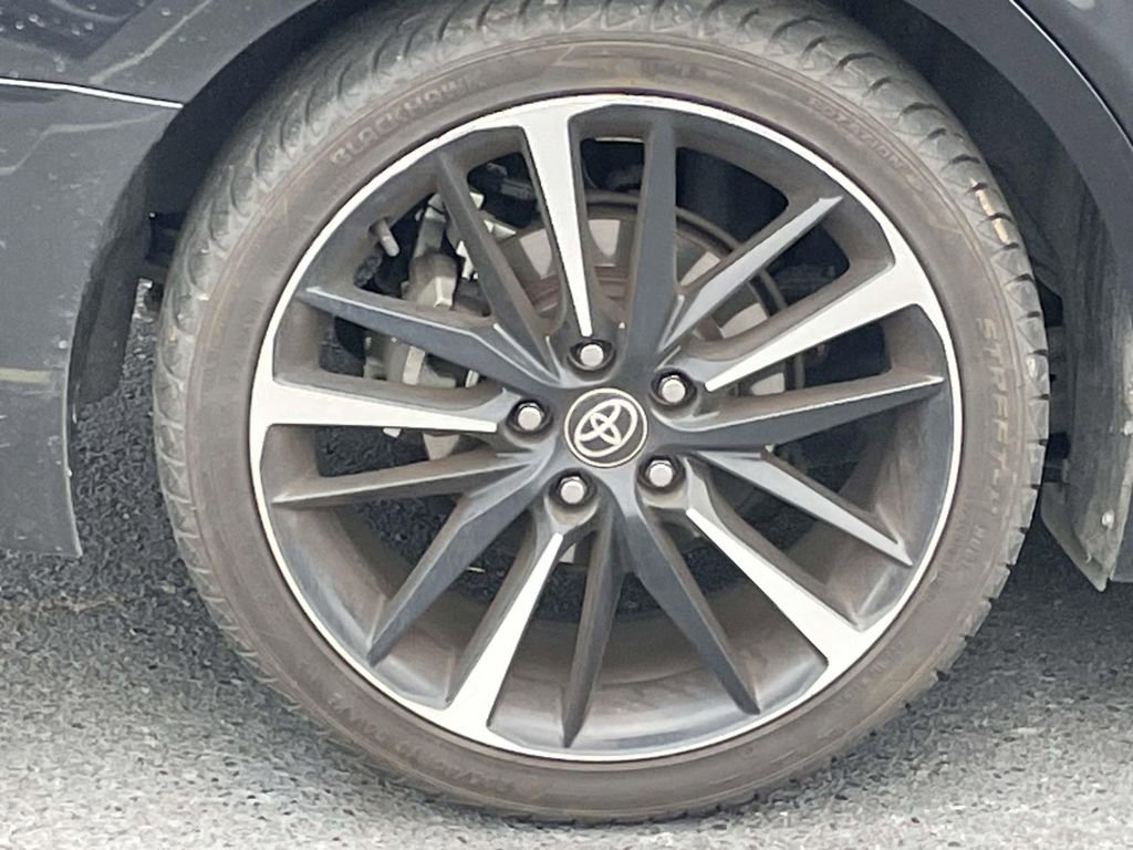 Used 2020 Toyota Camry XSE image 13