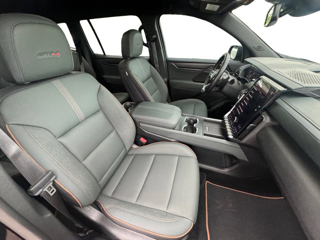 Used 2024 GMC Acadia AT4 AWD/4WD image 15
