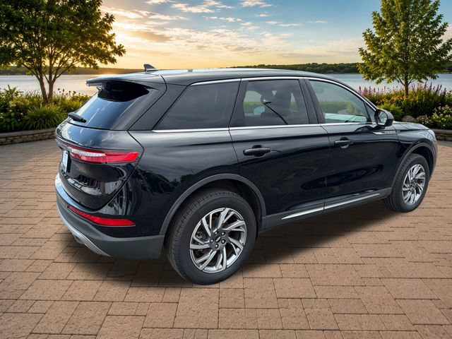 Certified 2024 Lincoln Corsair FWD image 8