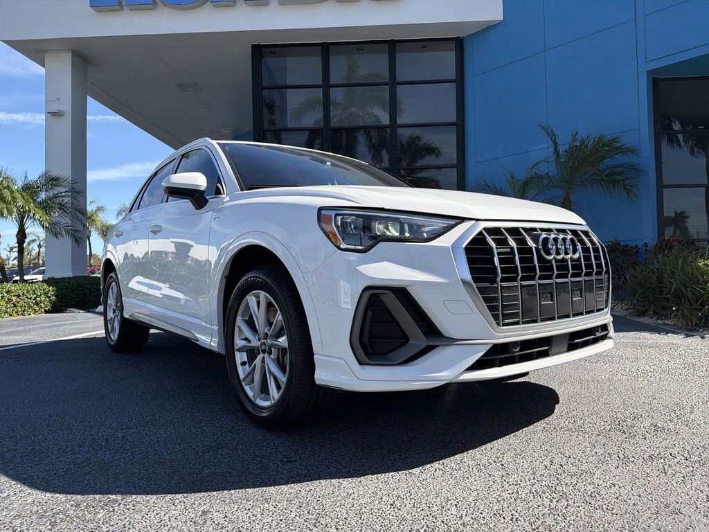Used 2022 Audi Q3 2.0T Premium w/ Convenience Package image 18
