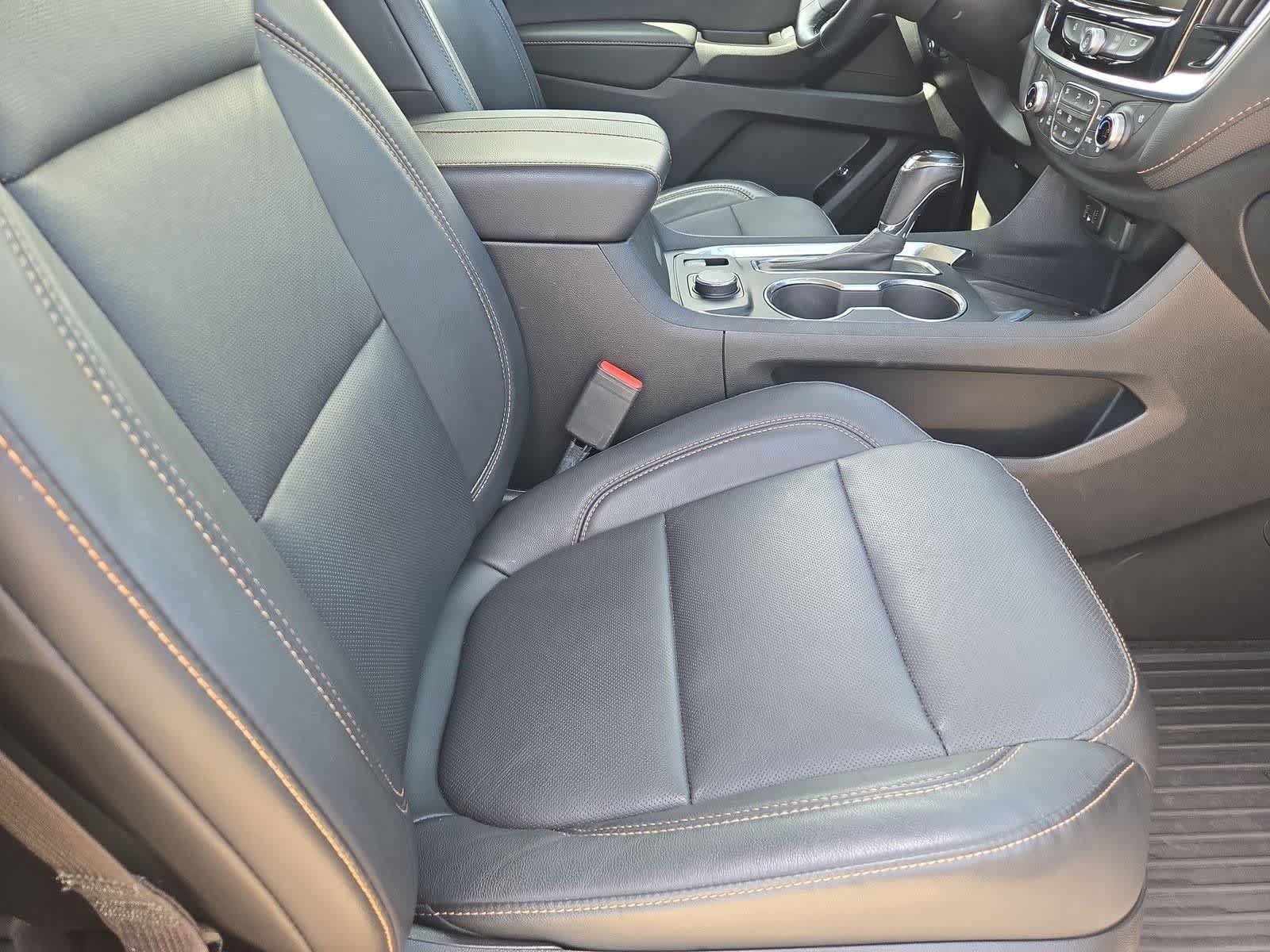 Used 2019 Chevrolet Traverse Premier w/ Driver Confidence II Package FWD image 22