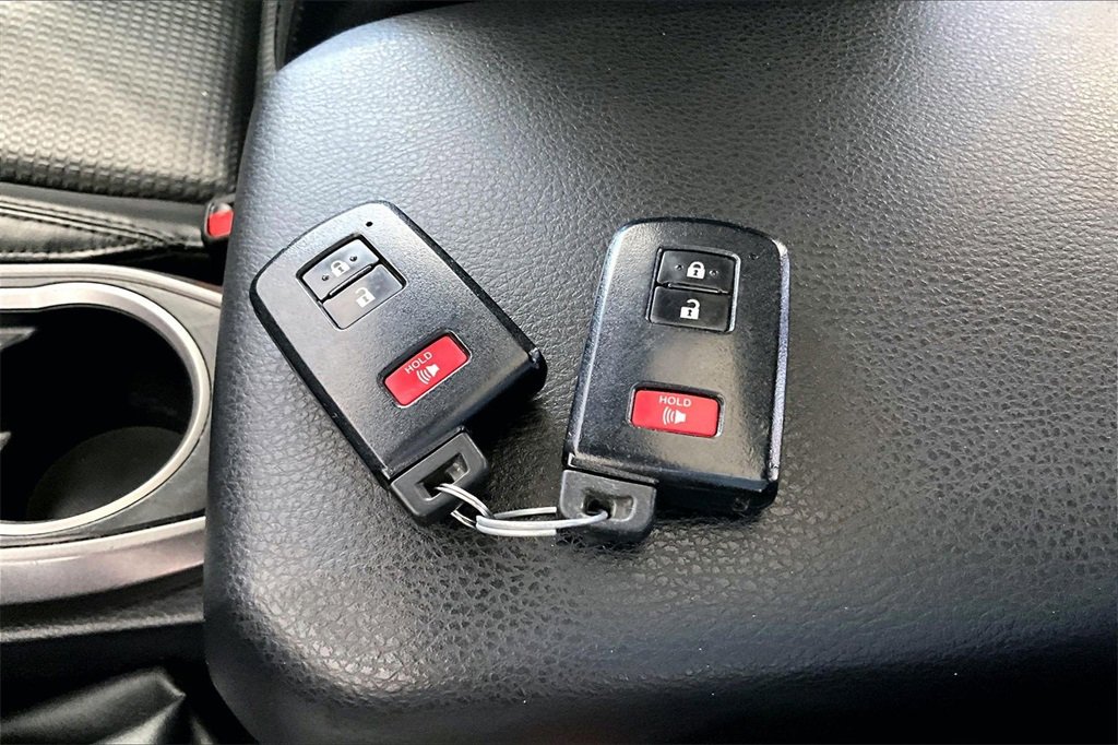 Used 2020 Toyota Tacoma TRD Sport image 36