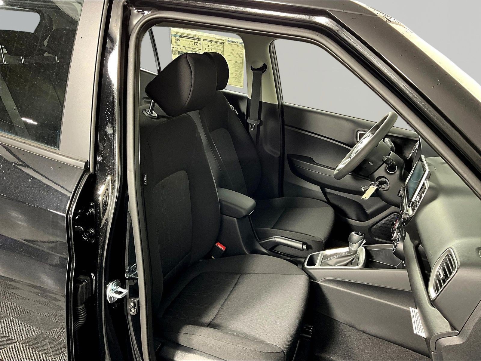 New 2026 Hyundai Venue SE FWD image 18