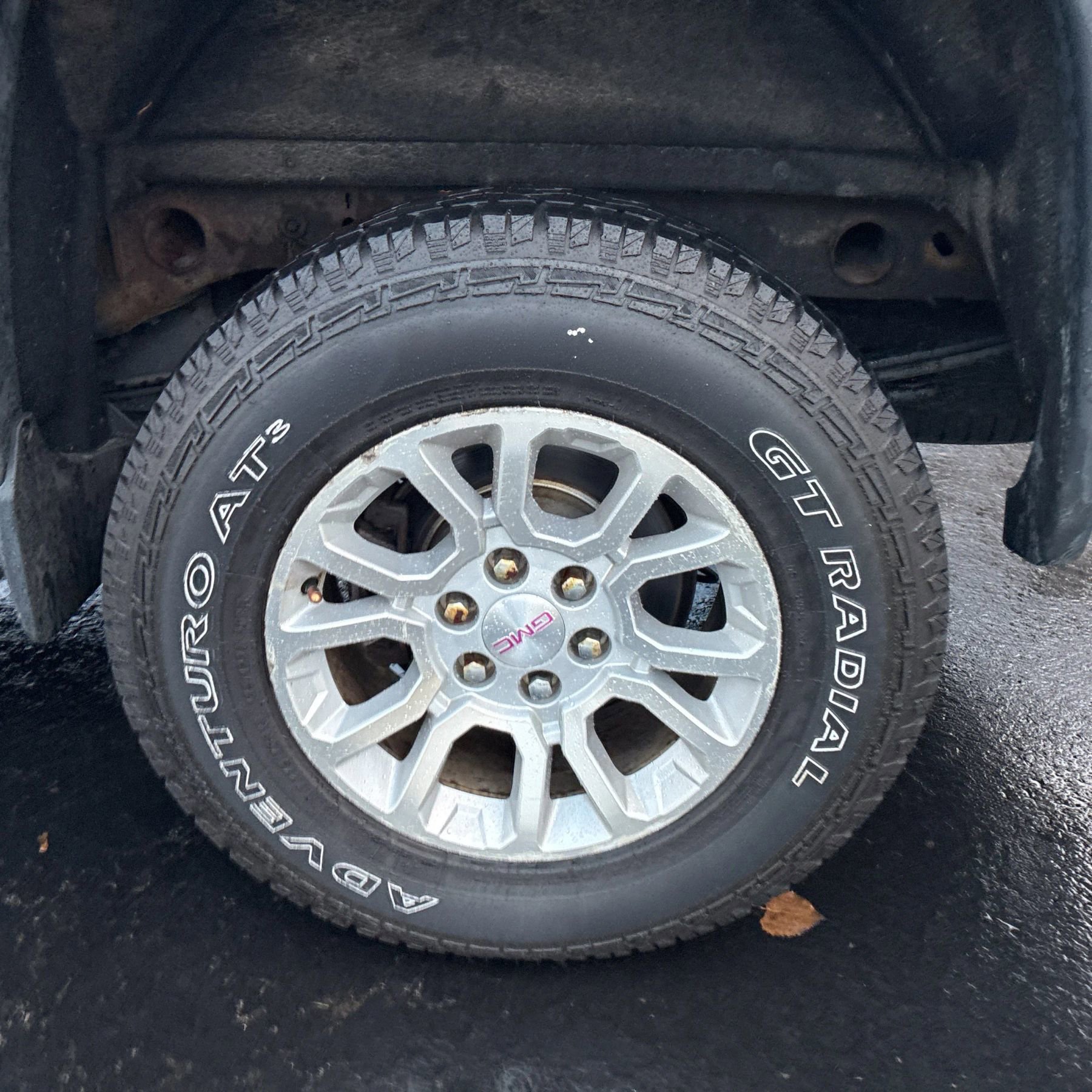 Used 2015 GMC Sierra 1500 SLE w/ SLE Value Package image 11