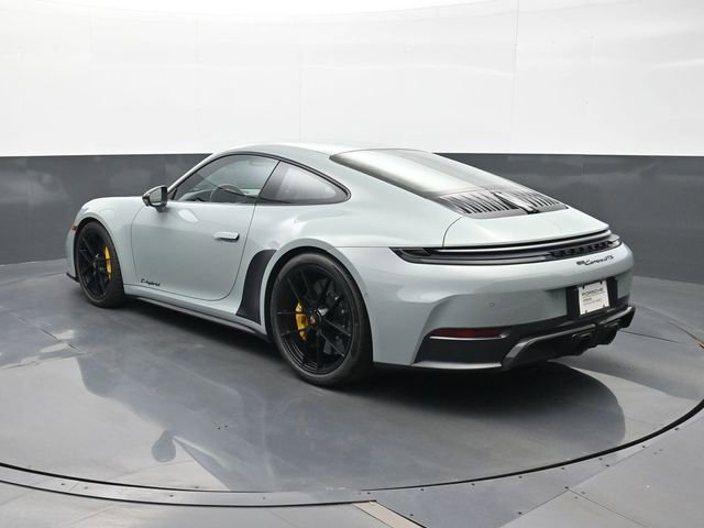 Certified 2025 Porsche 911 Carrera GTS RWD image 3