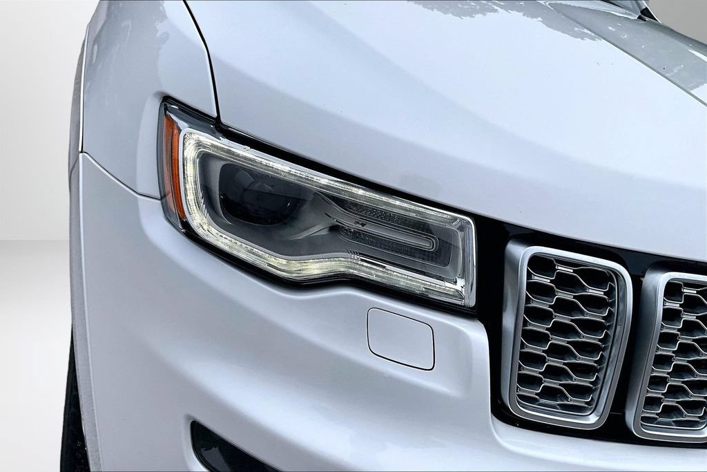 Used 2017 Jeep Grand Cherokee Summit w/ Platinum Appearance Package AWD/4WD image 32
