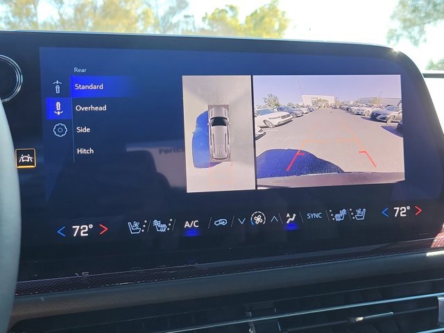 Used 2024 Chevrolet Traverse RS image 28