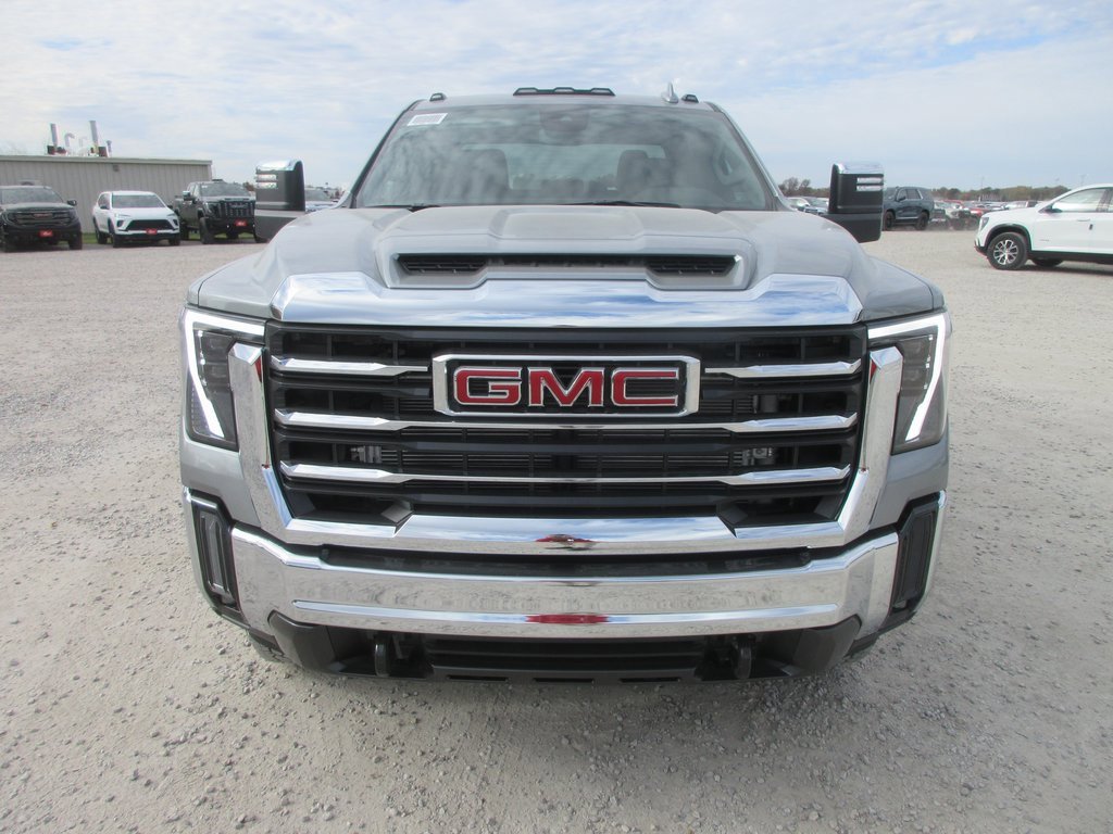 New 2026 GMC Sierra 3500 SLT image 10