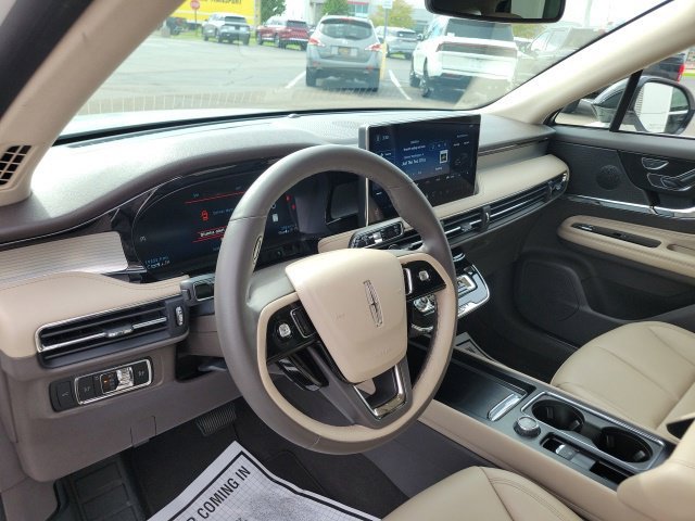 Certified 2024 Lincoln Corsair FWD image 28