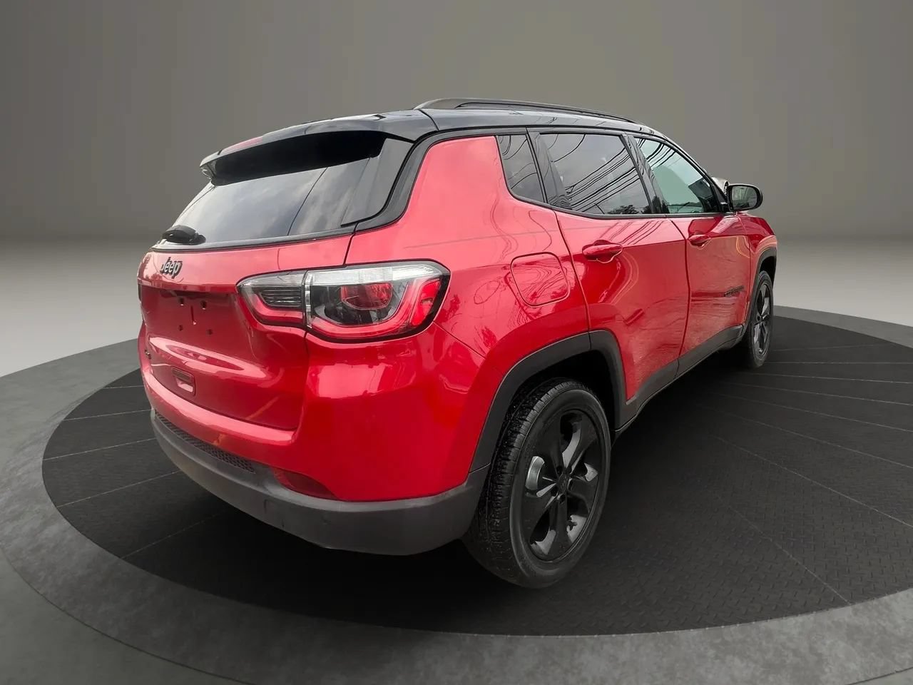 Used 2020 Jeep Compass Latitude AWD/4WD image 5