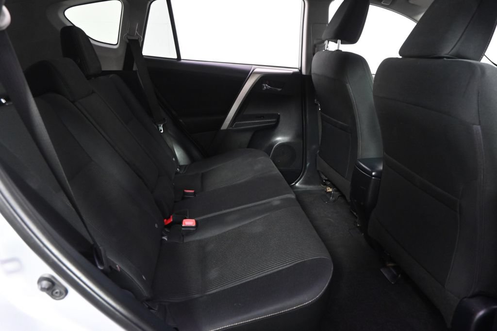 Used 2014 Toyota RAV4 XLE AWD/4WD image 18