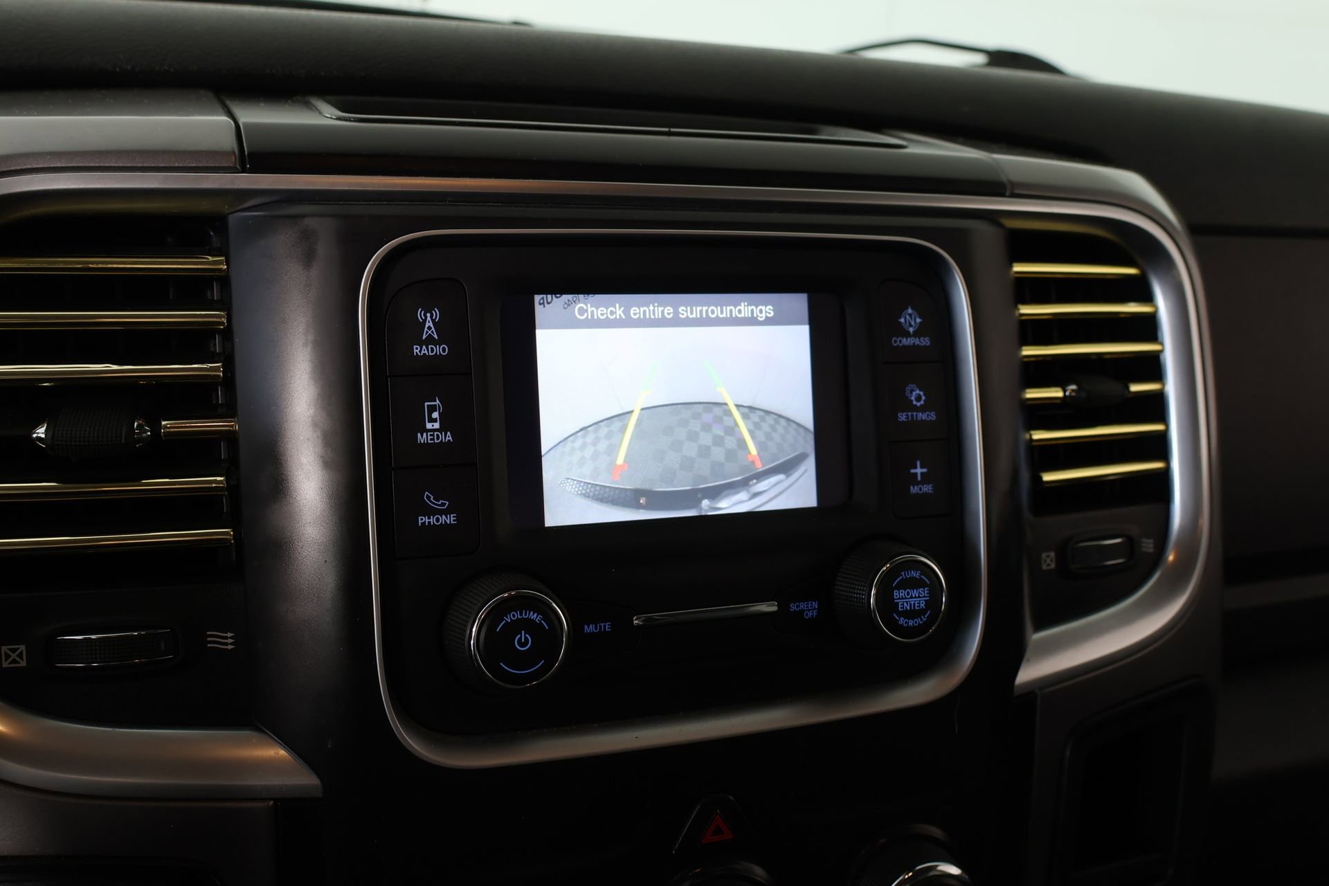 Used 2021 RAM 1500 Classic SLT image 6