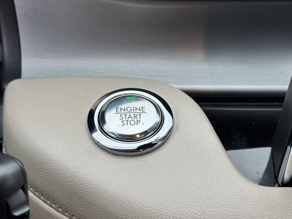 Used 2021 Lincoln Aviator 2WD image 18