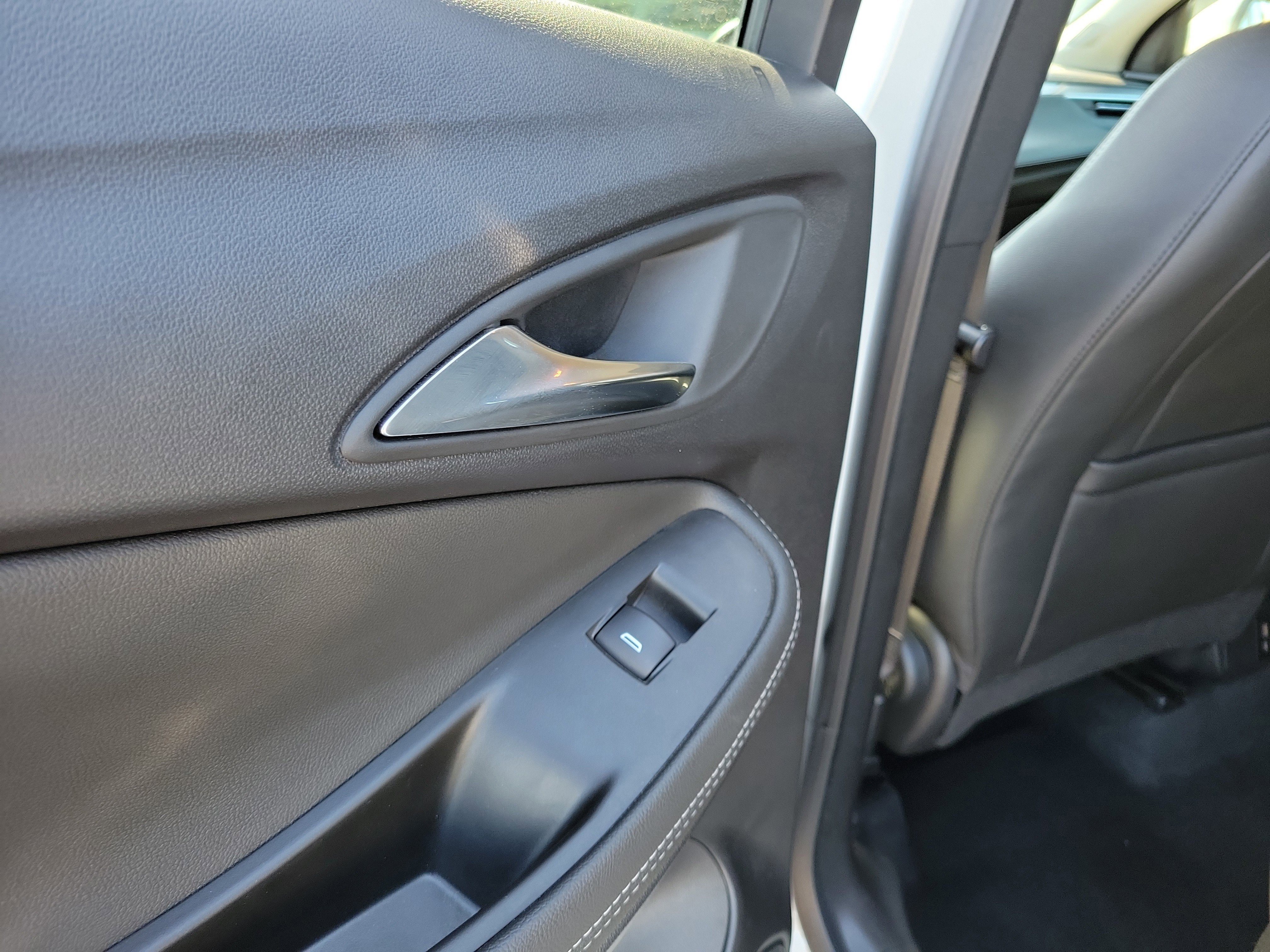 Used 2024 Buick Encore GX Preferred FWD image 13