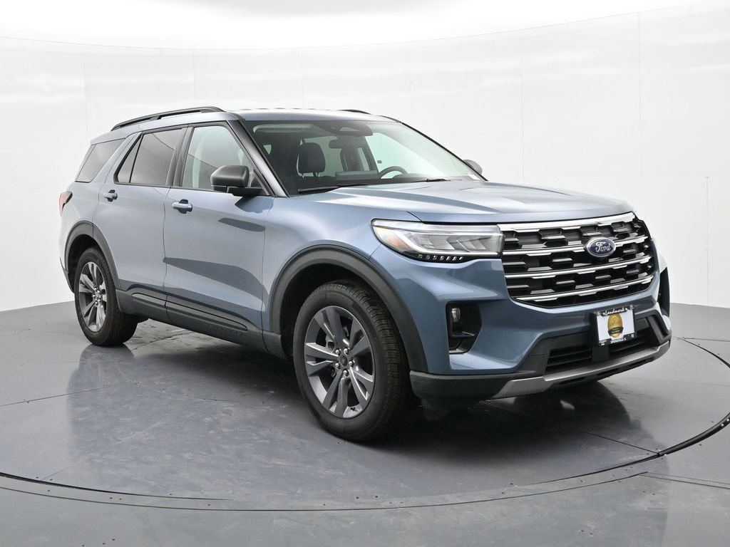 New 2026 Ford Explorer Active w/ Active Comfort Package image 4