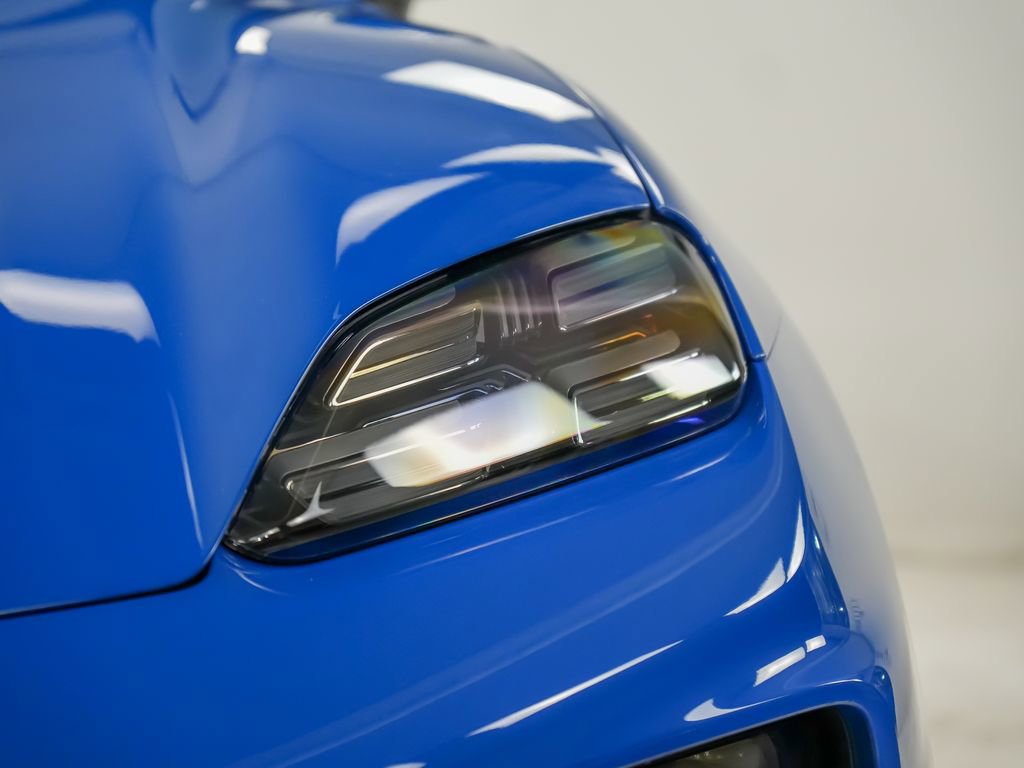 New 2026 Porsche Macan 4 Electric image 6